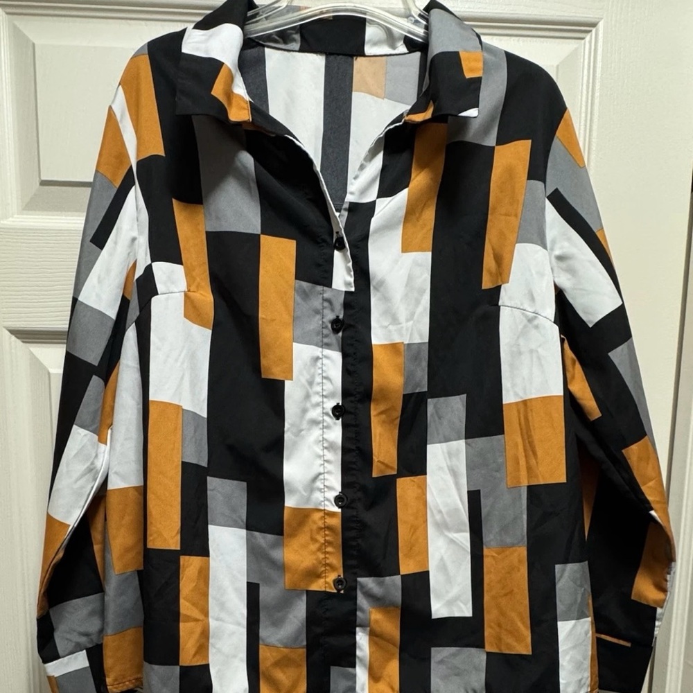 SHEIN Black and Gray Boxy Notched Collar Button Down Shirt